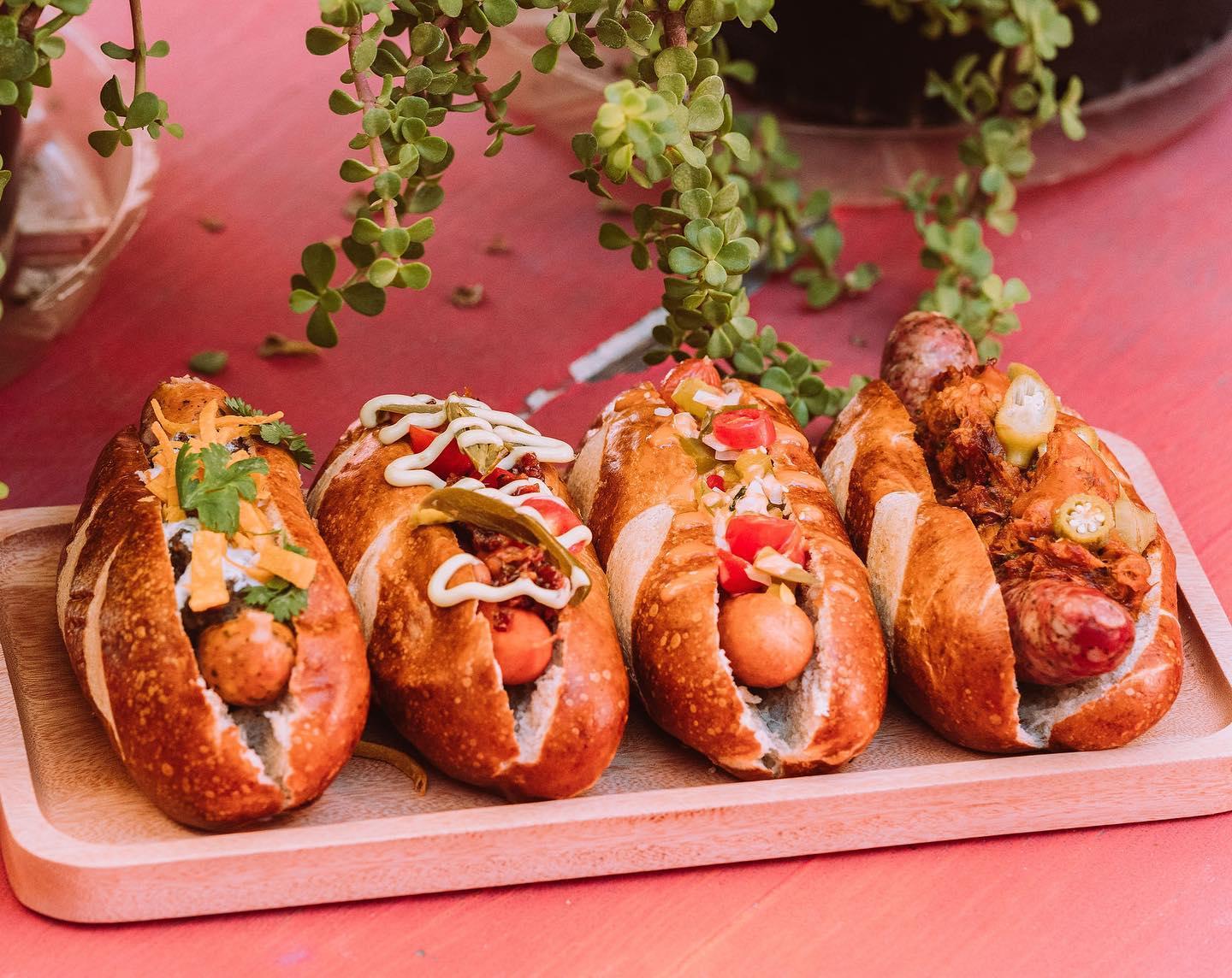 Der Wurst Hot Dogs LLC